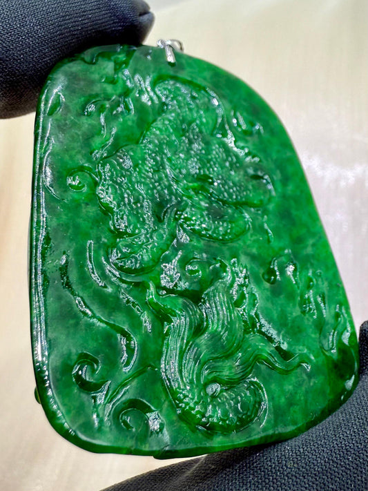 Jade Rich Green Dragon Pendant - 天然翡翠玉龙牌