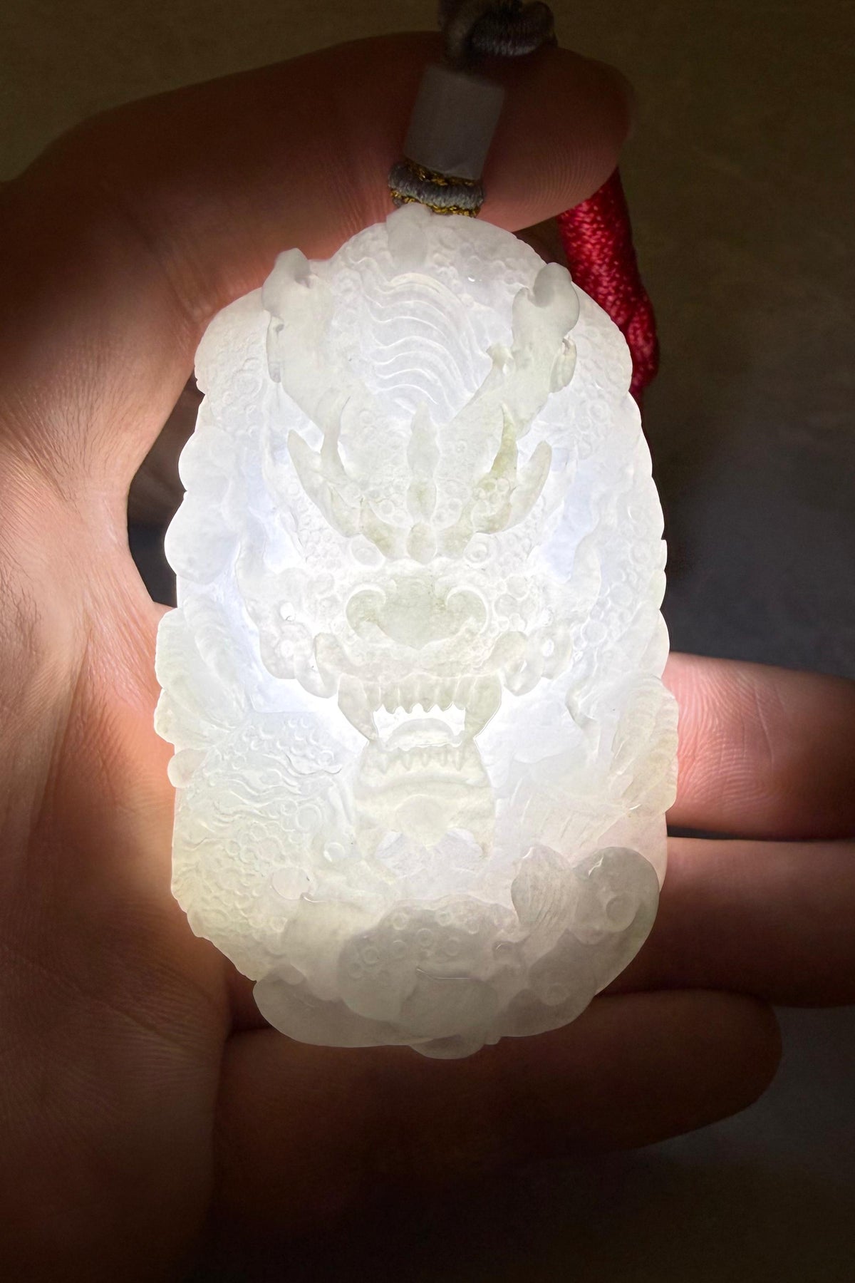 Natural Jadeite Jade Dragon Pendant - 天然翡翠玉龙牌